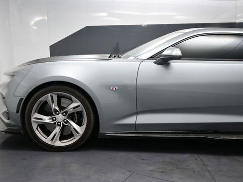 Used 2024 Chevrolet Camaro SS RWD image 9