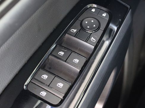 Used 2024 Nissan Pathfinder SL w/ Cargo Package AWD/4WD image 21