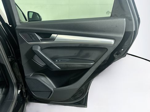 Used 2025 Audi Q5 2.0T Premium image 32