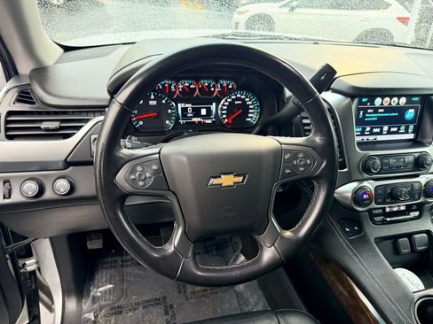 Used 2018 Chevrolet Suburban LT image 23