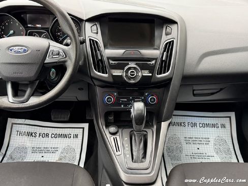 Used 2018 Ford Focus SEL FWD image 21