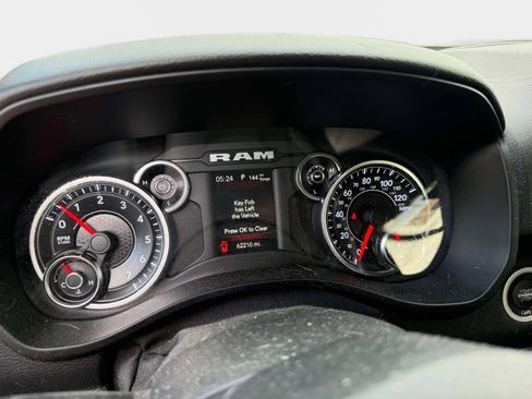 Used 2019 RAM 1500 Big Horn AWD/4WD image 10