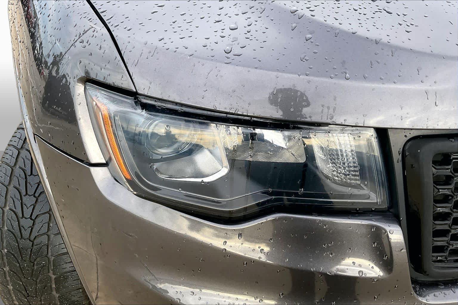 Used 2019 Jeep Grand Cherokee Altitude AWD/4WD image 26