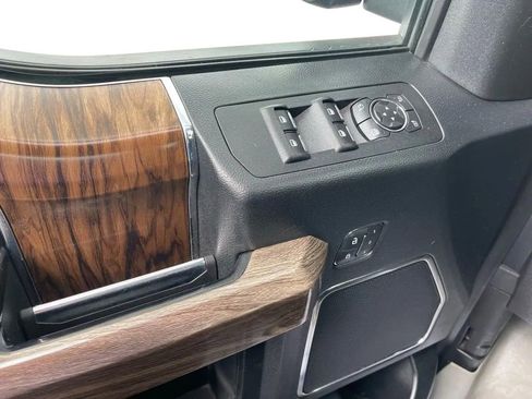 Used 2018 Ford F150 Lariat w/ Trailer Tow Package AWD/4WD image 32