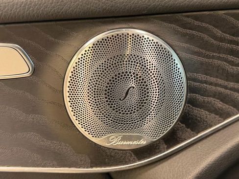 Used 2018 Mercedes-Benz GLC 300 4MATIC image 20