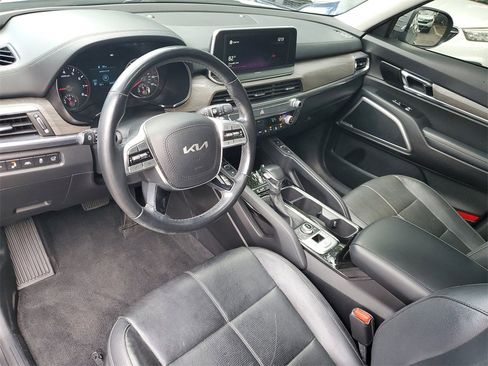 Certified 2022 Kia Telluride EX w/ EX Premium Package image 15