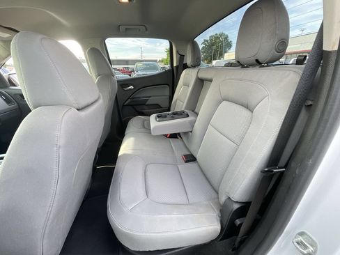 Used 2015 Chevrolet Colorado LT w/ LT Convenience Package RWD image 22