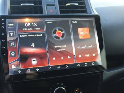 Used 2016 Nissan Versa Note SV FWD image 25