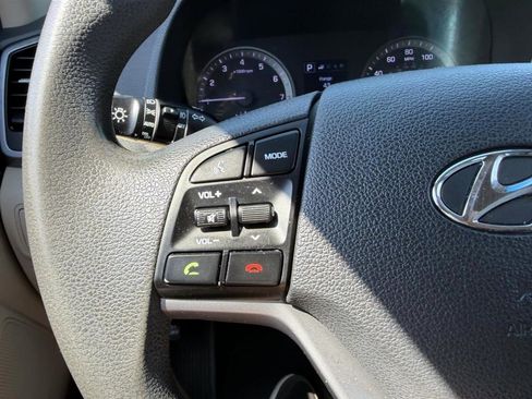 Used 2017 Hyundai Tucson SE image 23