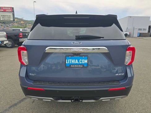 Used 2021 Ford Explorer XLT w/ Equipment Group 202A AWD/4WD image 4