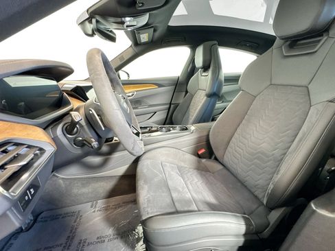 Used 2023 Audi e-tron GT Premium Plus image 19