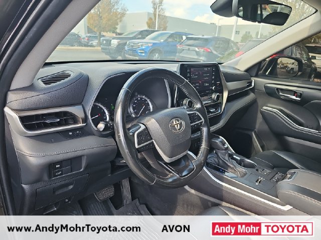 Used 2022 Toyota Highlander XLE FWD image 9