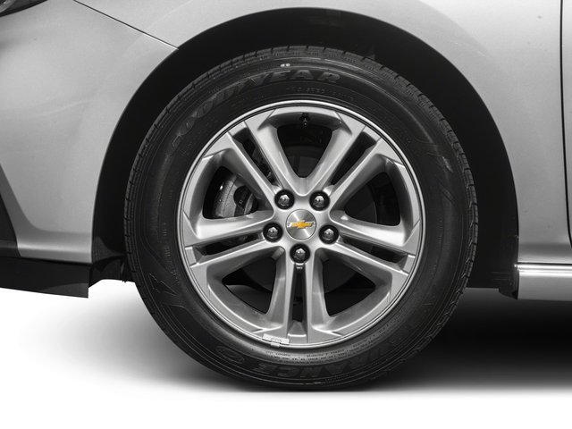 Used 2017 Chevrolet Cruze LT FWD image 14