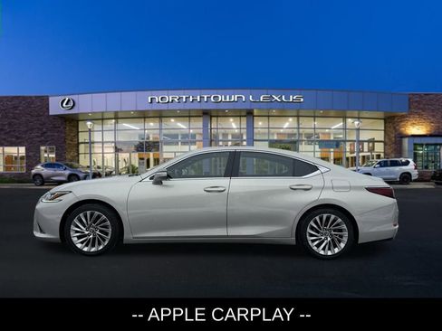Used 2019 Lexus ES 350 Luxury image 2
