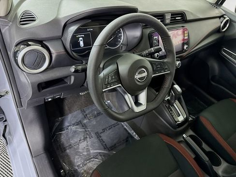 Used 2024 Nissan Versa SR w/ Trunk Package image 18