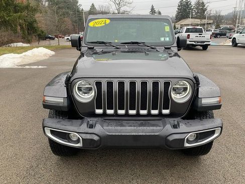 Used 2022 Jeep Wrangler Unlimited Sahara w/ LED Lighting Group image 11