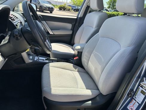 Used 2017 Subaru Forester 2.5i Premium AWD/4WD image 21