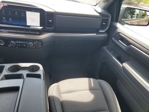 Certified 2024 Chevrolet Silverado 1500 LT AWD/4WD image 16