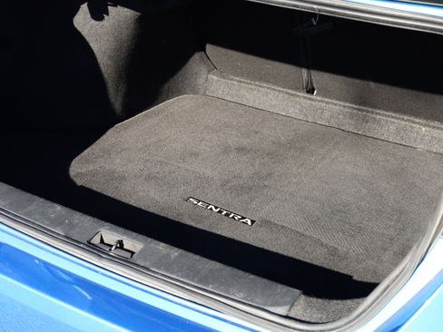 Used 2023 Nissan Sentra SV image 6