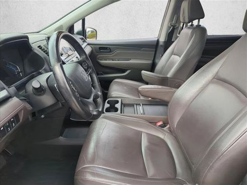 Used 2019 Honda Odyssey Touring image 12
