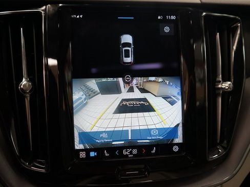 Used 2022 Volvo XC60 T8 Inscription Expression image 40