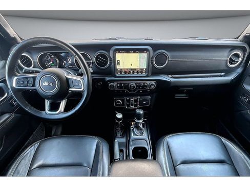 Used 2023 Jeep Wrangler Unlimited Sahara w/ Cold Weather Group AWD/4WD image 10