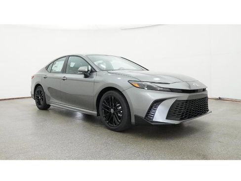 New 2026 Toyota Camry SE FWD image 29
