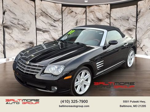 Used 2007 Chrysler Crossfire Limited RWD image 2