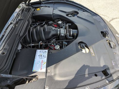 Used 2011 Maserati GranTurismo Convertible RWD image 45