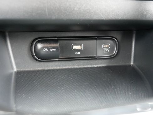 Certified 2024 Kia Seltos S image 33