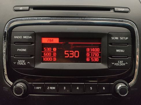 Used 2017 Kia Forte LX FWD image 25