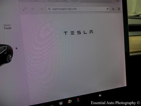 Used 2019 Tesla Model 3 Standard Range image 24