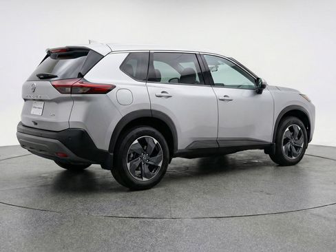 Used 2025 Nissan Rogue SV image 9