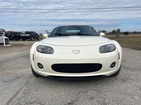 Used 2008 MAZDA MX-5 Miata Sport image 35