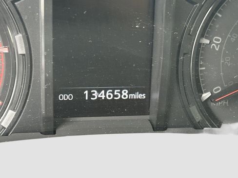 Used 2021 Toyota 4Runner SR5 Premium w/ Moonroof Package AWD/4WD image 13