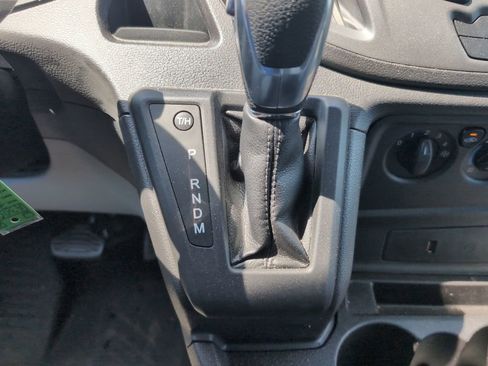 Used 2018 Ford Transit 150 130 Low Roof RWD image 15
