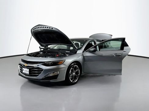 Used 2024 Chevrolet Malibu LT FWD image 17
