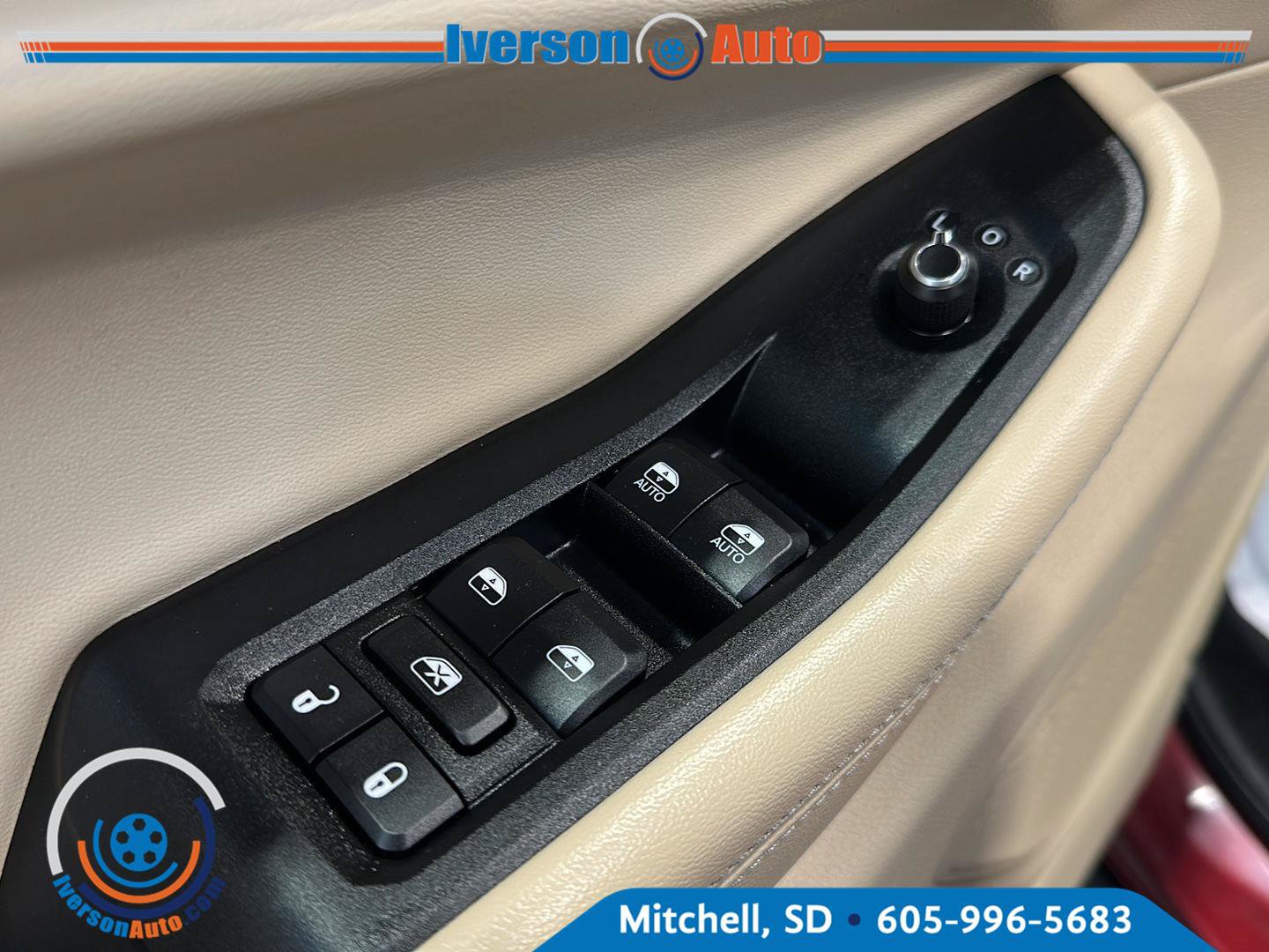 Used 2025 Jeep Grand Cherokee Limited w/ Luxury Tech Group II AWD/4WD image 14