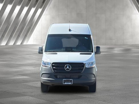 Used 2026 Mercedes-Benz Sprinter 2500 image 9