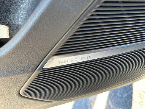 Used 2021 Audi Q8 Premium Plus w/ Premium Plus Package image 14