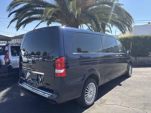 Used 2020 Mercedes-Benz Metris image 3