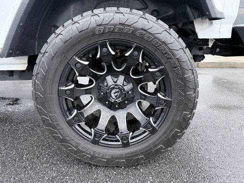 Used 2019 Jeep Wrangler Unlimited Rubicon image 34