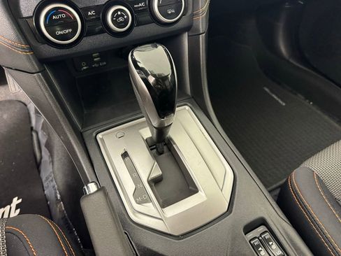 Used 2021 Subaru Crosstrek 2.0i Premium w/ Moonroof Package image 19