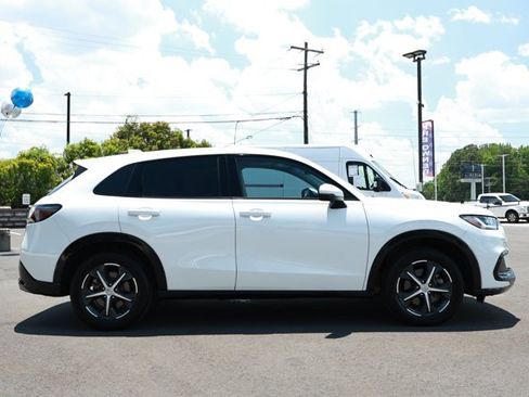Used 2023 Honda HR-V EX-L image 4