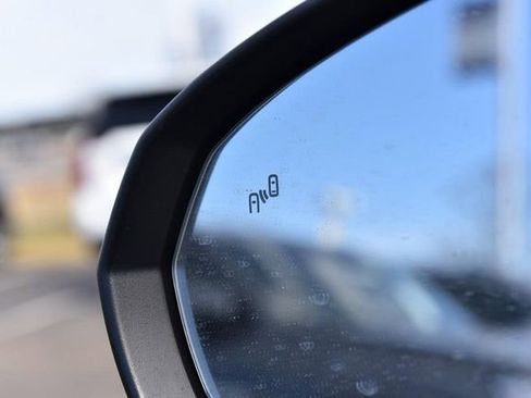 New 2026 Volkswagen Taos S image 9