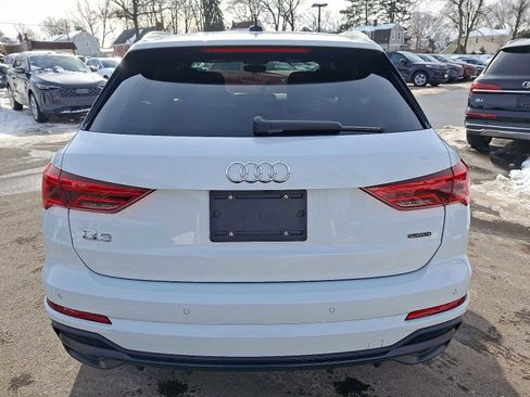 Certified 2022 Audi Q3 2.0T Premium Plus image 18