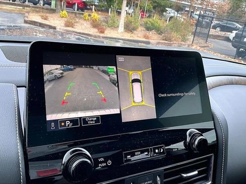 Used 2023 INFINITI QX80 Premium Select w/ Cargo Package image 11