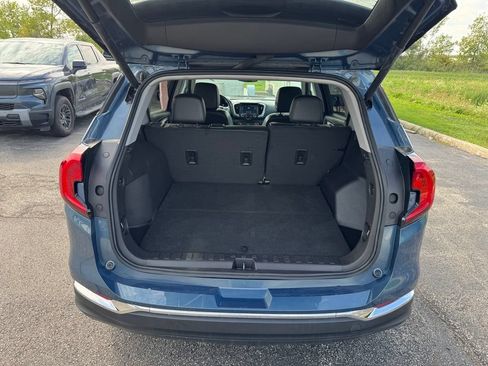 Used 2024 GMC Terrain SLT AWD/4WD image 25