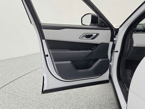 New 2026 Land Rover Range Rover Velar Dynamic SE image 30