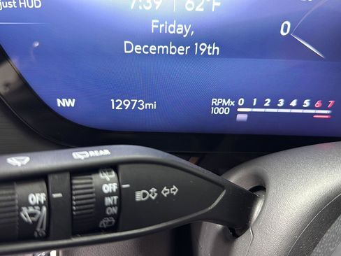 Used 2025 Buick Envision Sport Touring image 31